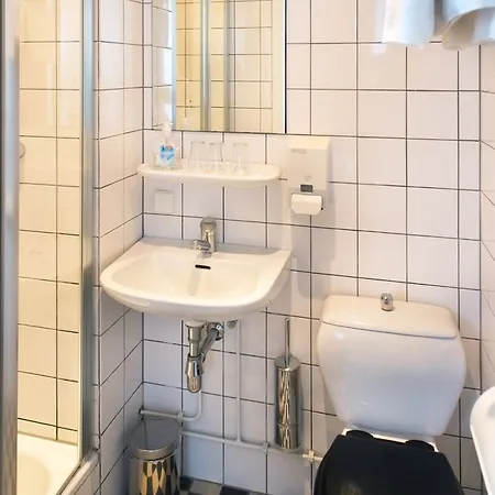Stadsherberg De Poshoorn Hotell 2*